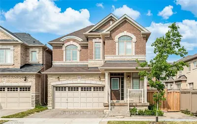 #Upper 3083 Streamwood Passage, Oakville, ON, L6H 0S8