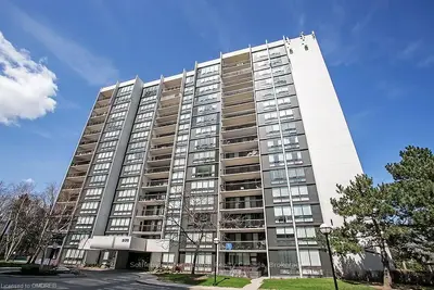 2175 MARINE Drive 204, Oakville, ON L6L 5L5