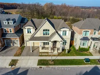 95 NORTH PARK Boulevard, Oakville, ON L6M 0W8
