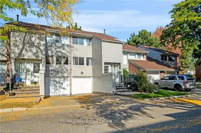 2881 WINDWOOD Drive 9, Mississauga, ON L5N 2K9