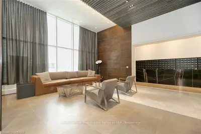 2485 TAUNTON Drive 345, Oakville, ON L6H 6M3