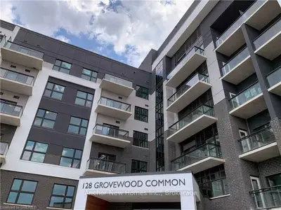 128 GROVEWOOD COMMON Circle 107, Oakville, ON L6H 2B2