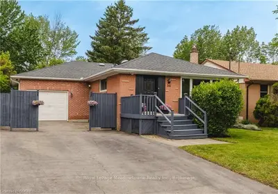 341 KINGSLEIGH Court, Milton, ON L9T 1X6