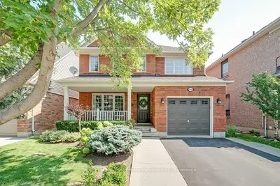 2409 FALKLAND Crescent, Oakville, ON L6M 4Y3