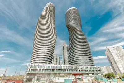 50 Absolute Avenue 707, Mississauga, On L4z 0a8