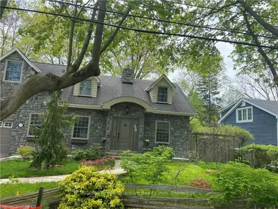 126 SUFFOLK Avenue, Oakville, ON L6K 2L6