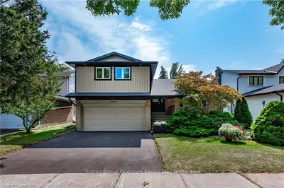 2342 YOLANDA Drive, Oakville, ON L6L 2H8