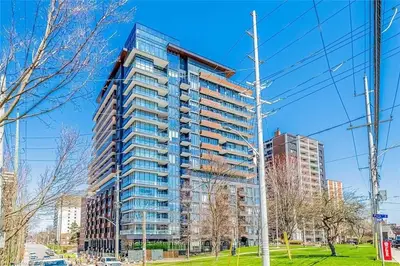 21 Park Street 1710, Mississauga, ON L5G 1L7