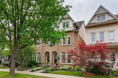 150 GATWICK Drive, Oakville, ON L6H 6N3