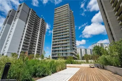 1461 LAWRENCE Avenue W 1103, Toronto W04, ON M6L 0A6