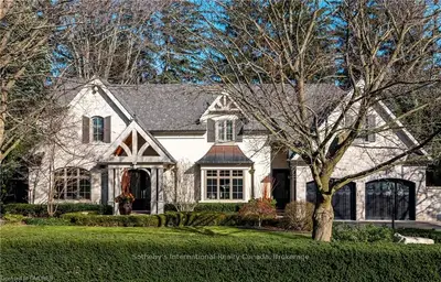 157 ELTON PARK Road, Oakville, ON L6J 4C2