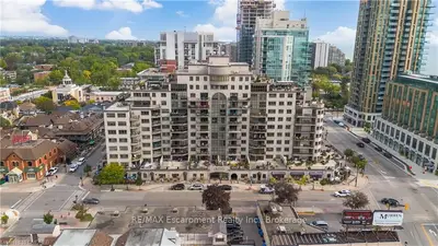399 ELIZABETH Street 208, Burlington, ON L7R 0A4