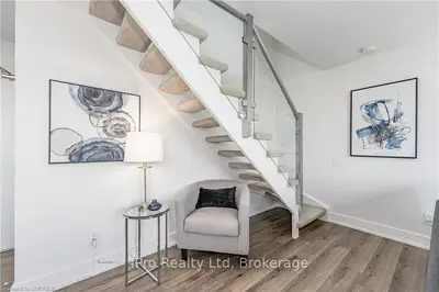 1040 THE QUEENSWAY Boulevard 901ph, Toronto W08, ON M8Z 0A7