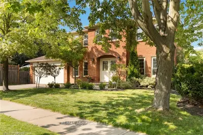 1305 MONKS, Oakville, ON, L6M 1K6