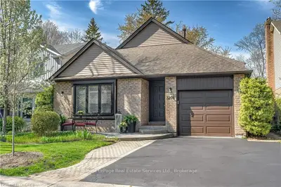 3298 VICTORIA Street, Oakville, ON L6L 5R3