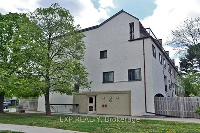 1016 FALGARWOOD Drive 51, Oakville, ON L6H 2P5