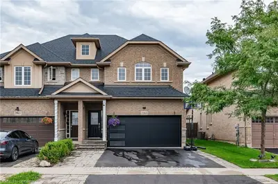 2283 WHISTLING SPRINGS Crescent, Oakville, ON L6M 0C5