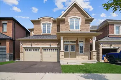 3345 POST Road, Oakville, ON L6H 0Y5