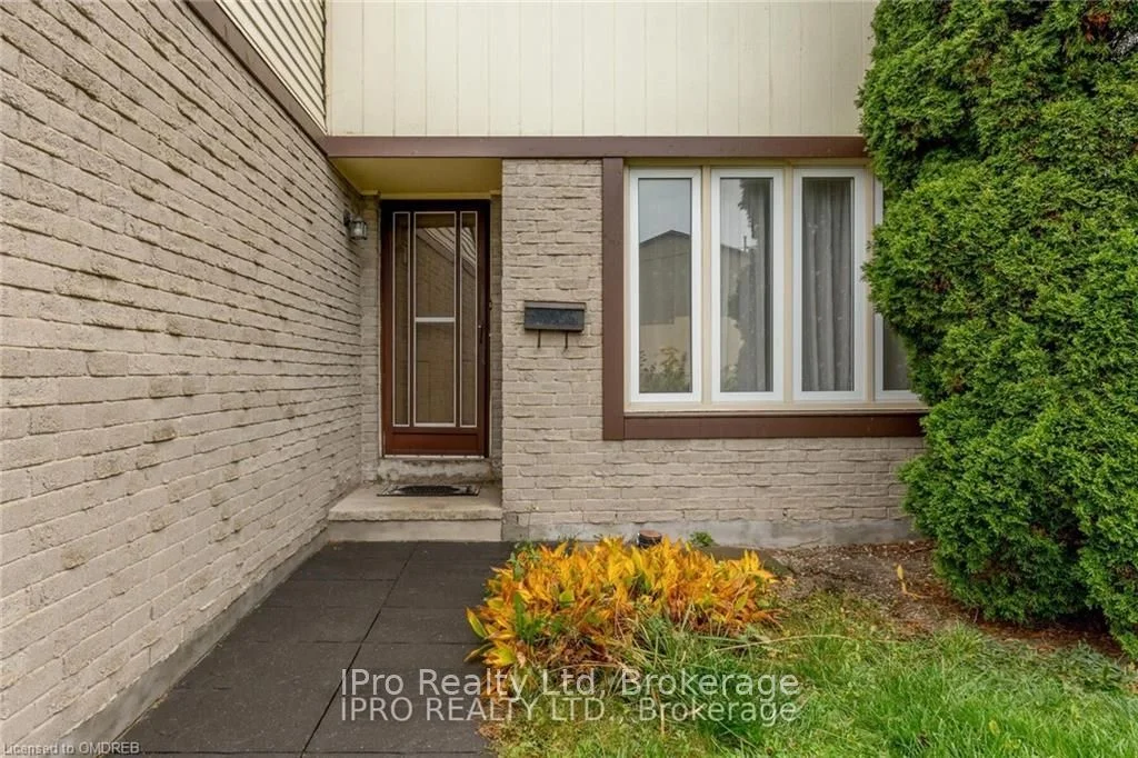 112 MAITLAND Street, Brampton, ON L6S 3M9