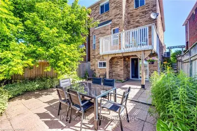 405 JAY Crescent, Orangeville, ON L9W 4Z1
