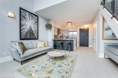 200 MANITOBA Street 123, Toronto W06, ON M8Y 3Y9