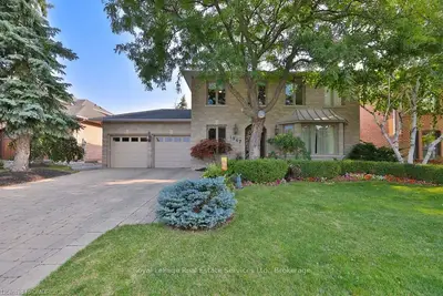 1347 GREENEAGLE Drive, Oakville, ON L6M 2N1