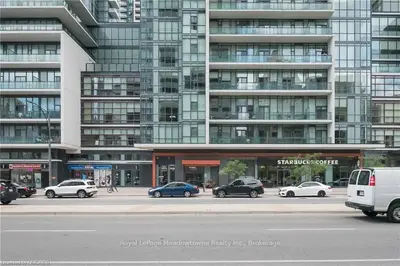 4070 CONFEDERATION Parkway 1108, Mississauga, ON L5B 0E9