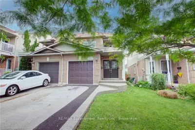 5138 DES JARDINES Drive, Burlington, ON L7L 6L7