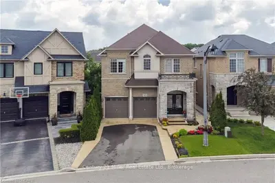 3453 Skipton Lane, Oakville, ON L6M 0K1