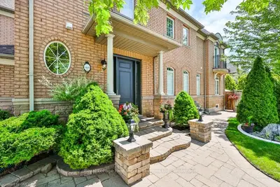 3449 HAYHURST Crescent, Oakville, ON L6L 6X1