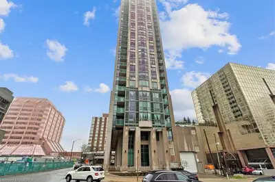 208 Enfield Place 1208, Mississauga, ON L5B 0G8
