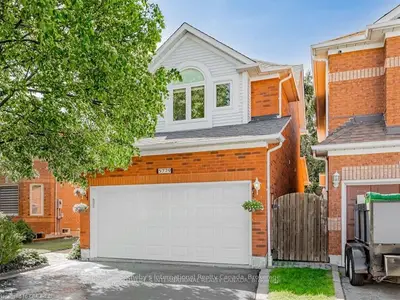 5779 MERSEY Street, Mississauga, ON L5V 1V8