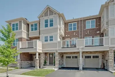 3093 HAREBELL Gate, Oakville, ON L6M 0Z5