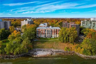 5194 Lakeshore Road 505, Burlington, ON L7L 6P5