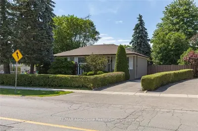 1273 BRIDGE Road, Oakville, ON L6L 2C4