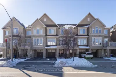 2544 Grand Oak Trail, Oakville, On L6m 0r8