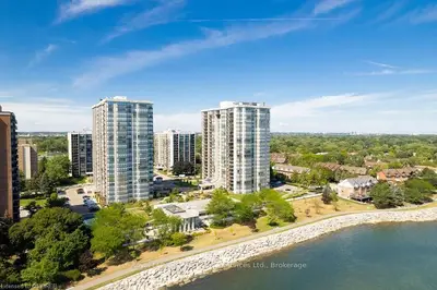 2170 MARINE Drive 308, Oakville, ON L6L 5V1
