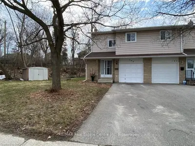 106 COMMERCIAL Street, Milton, ON L9T 3Z5