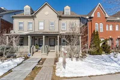 63 GLENASHTON Drive, Oakville, ON L6M 7A1
