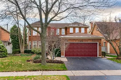 1376 Monks Passage, Oakville, ON, L6M 1J5