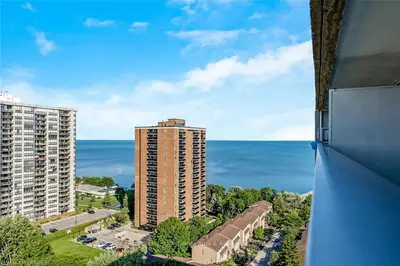 2263 MARINE Drive PH2, Oakville, ON L6L 5K1