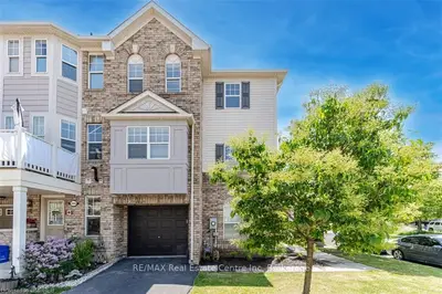 3063 STORNOWAY Circle, Oakville, ON L6M 5H7