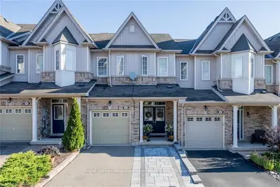 42 SUTCLIFF Lane, Halton Hills, ON L7G 0C2