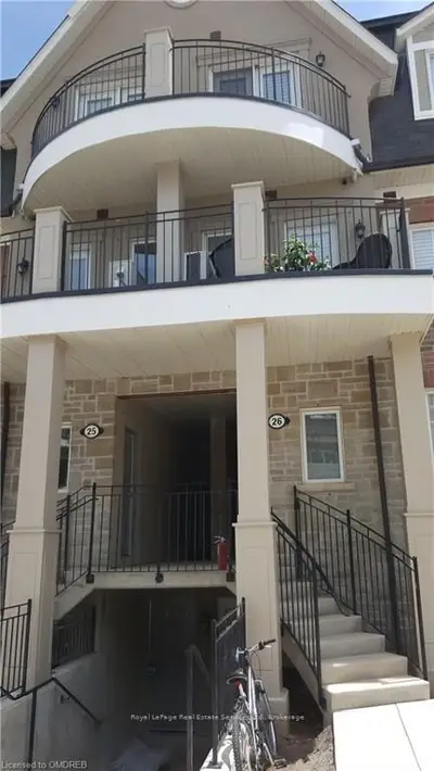 2420 BARONWOOD Drive 26-04, Oakville, ON L6M 0X6