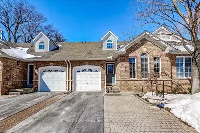 3045 NEW Street 19, Burlington, ON L7N 3V9