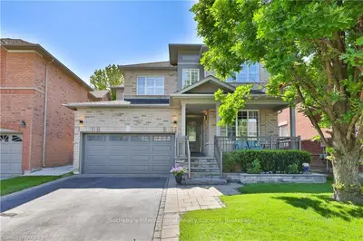 3842 Barley Trail, Mississauga, ON L5M 6N6