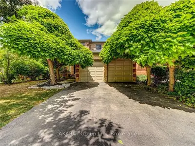 1626 Heritage Way, Oakville, On L6m 2z4