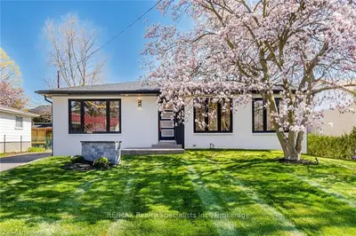 535 SANDBROOK Road MAIN, Oakville, ON L6L 4M6
