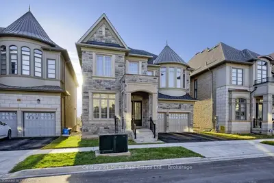 3128 Daniel Way, Oakville, ON L6H 0V1