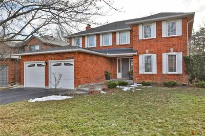 1200 OLD COLONY Road, Oakville, ON L6M 1J8